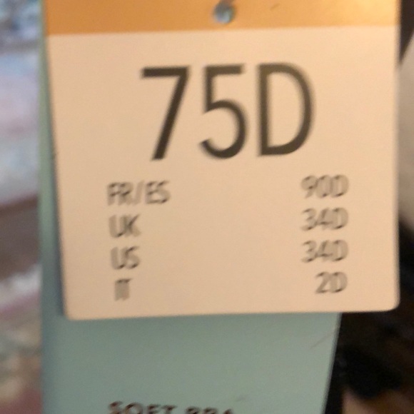 Soft Bra - Picture 5 of 6